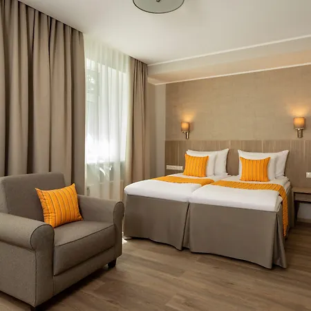 Kreutzwald 4* تالين