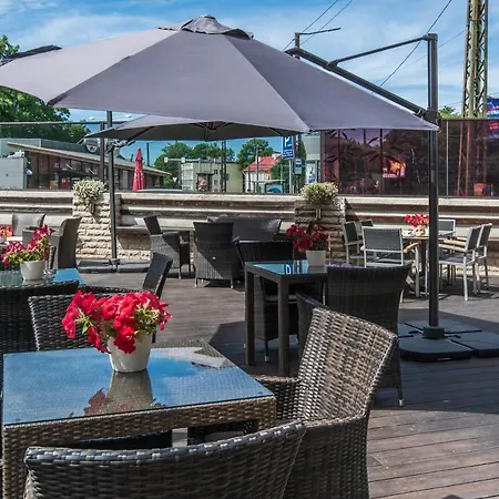 호텔 크로이츠발트 탈린