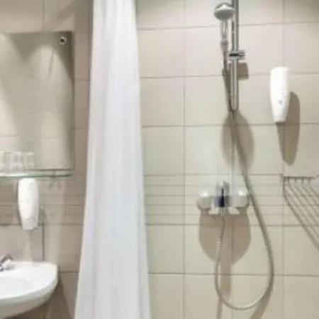 Kreutzwald 4* تالين