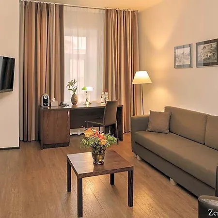 Hotel Kreutzwald 4*