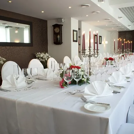 호텔 크로이츠발트 탈린