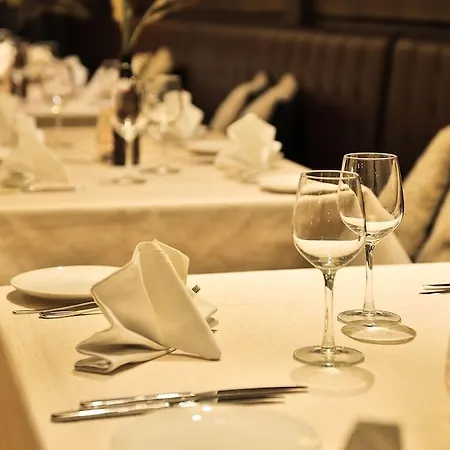 Hotel Kreutzwald 4*