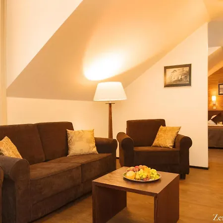 Hotel Kreutzwald 4*