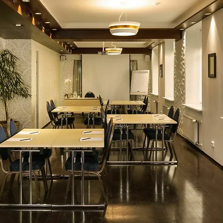 Hotel Kreutzwald 4*