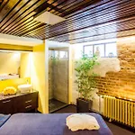 Hotell Kreutzwald 4*