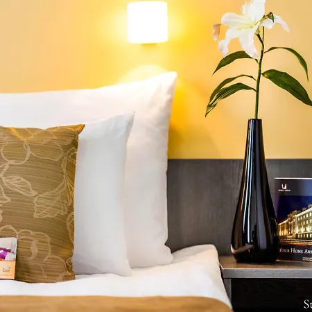 Kreutzwald מלון טאלין